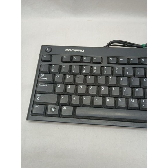 Compaq Corded Keyboard Model # 5137 Part 5189-0403 REV 2.6 Black - Picture 2 of 8